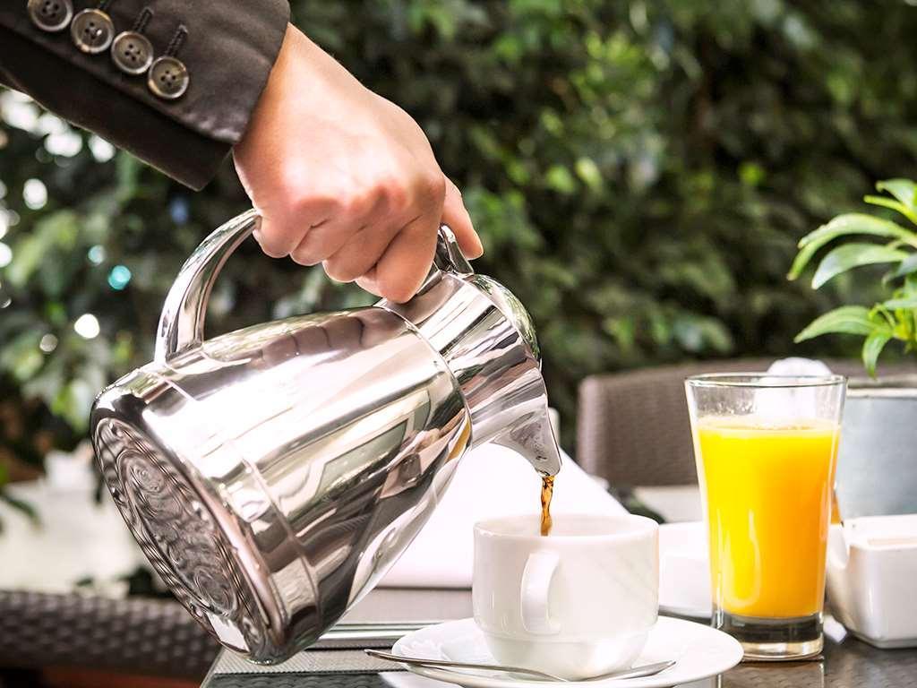 Sofitel Beirut Le Gabriel Hotel Exterior foto