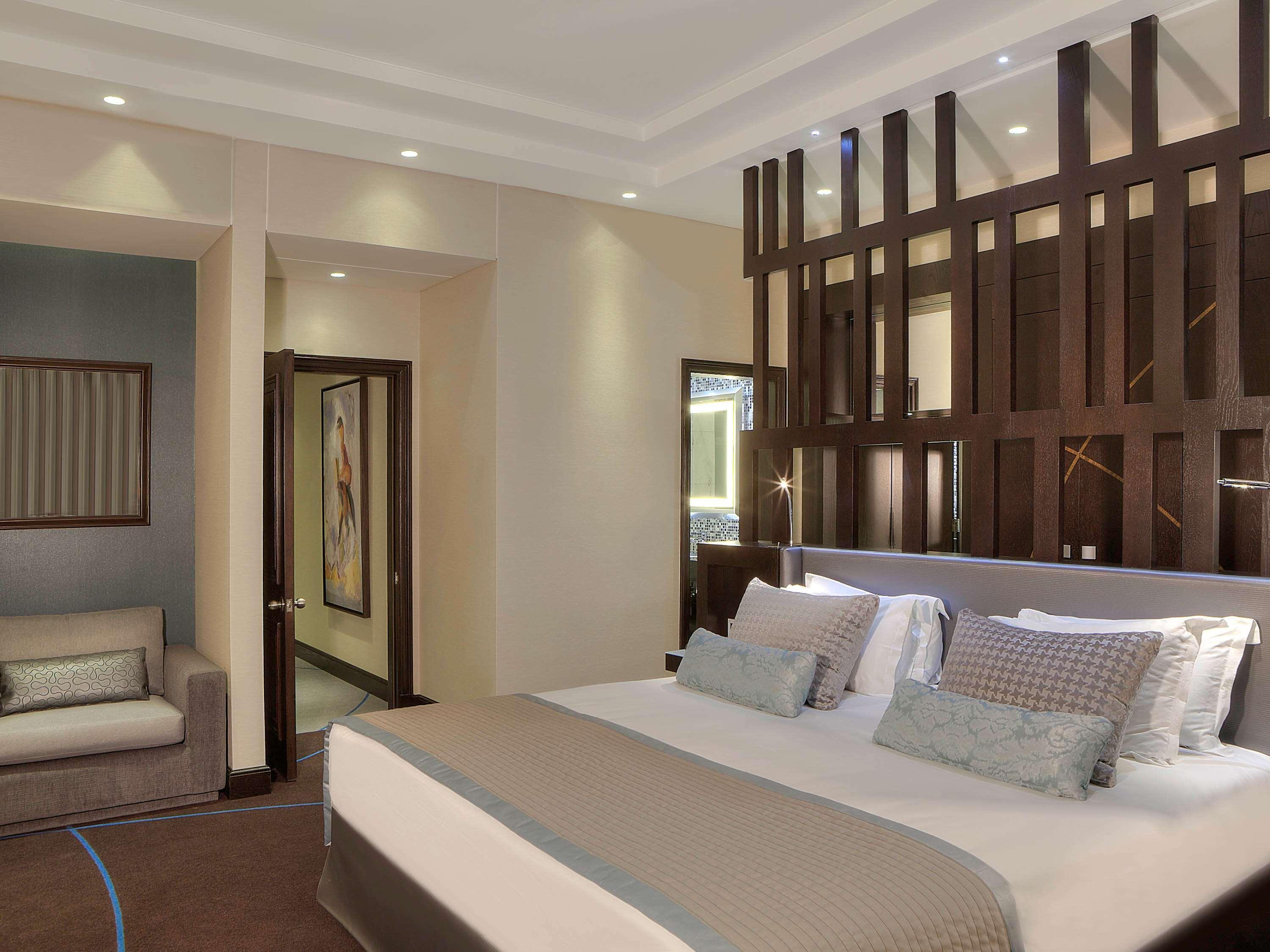 Sofitel Beirut Le Gabriel Hotel Exterior foto
